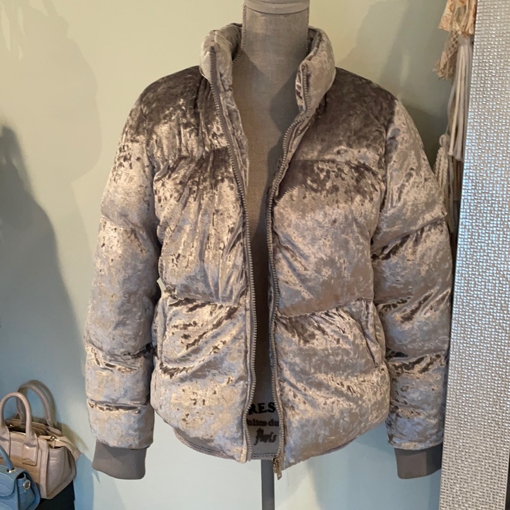 Silver velvet puffer